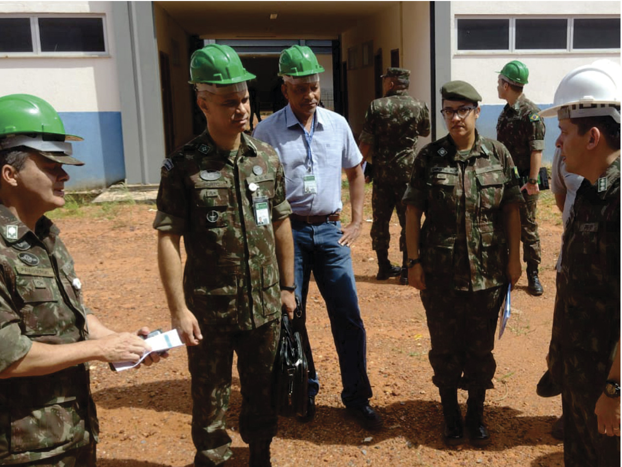 Comandante do CCOMGEX realiza visita técnica de reconhecimento